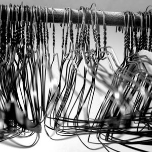 Meet your Posher, Thewirehanger